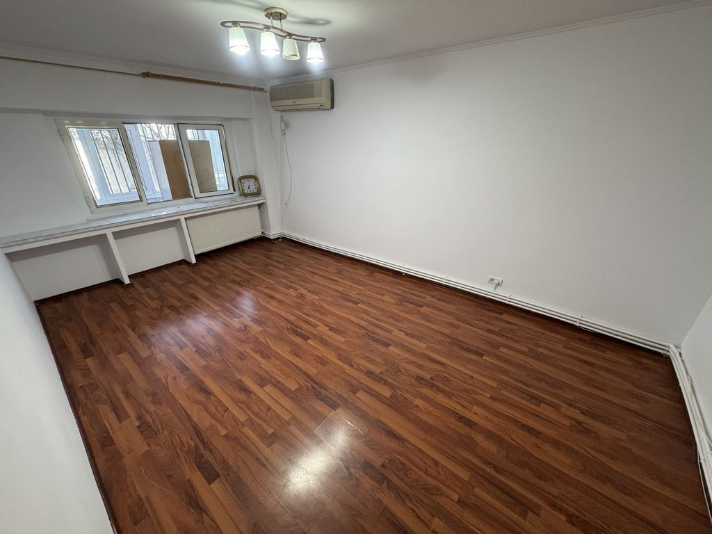 Apartament de 2 camere zona Icil