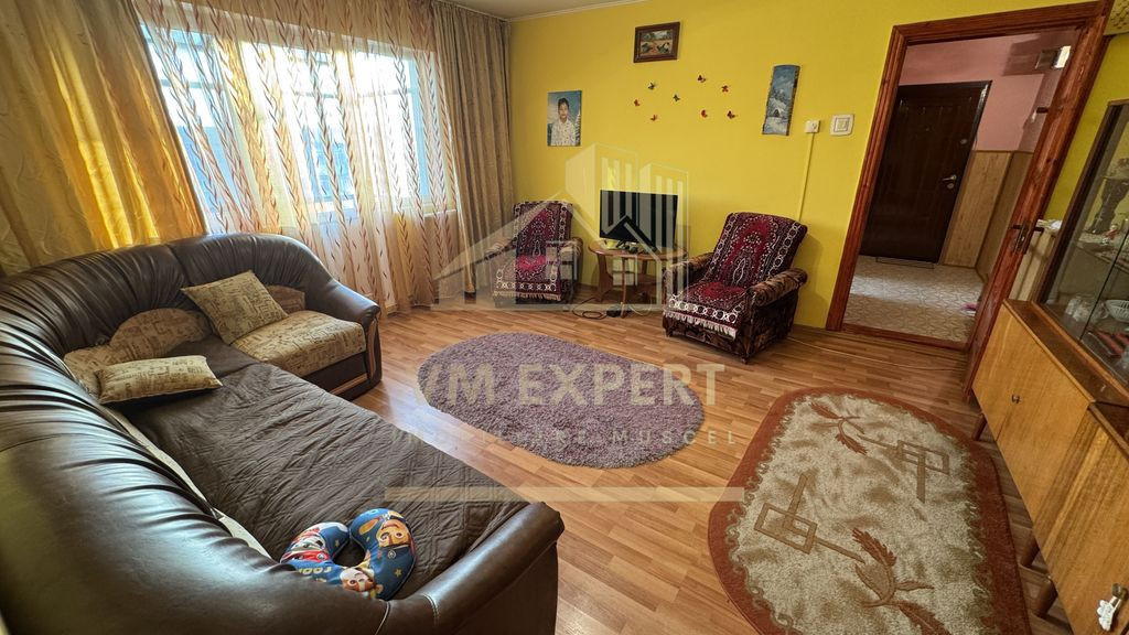 APARTAMENT 2 CAMERE ETAJ 4 VIȘOI CAMPULUNG