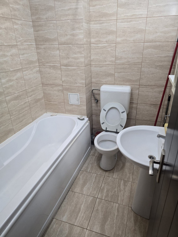 Dimitrie leonida demisol decomandat