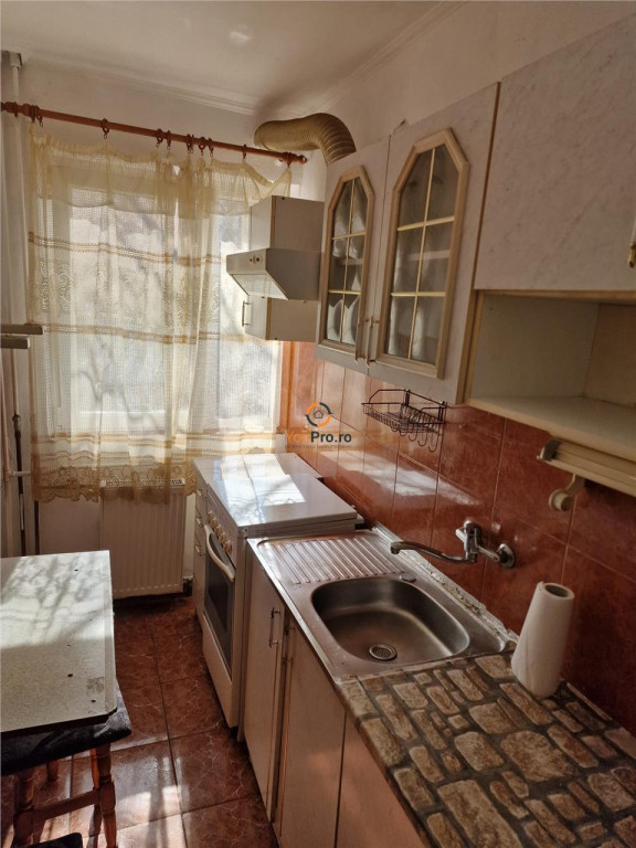 Zona Dacia 2 camere etaj 3 / Iulius Mall