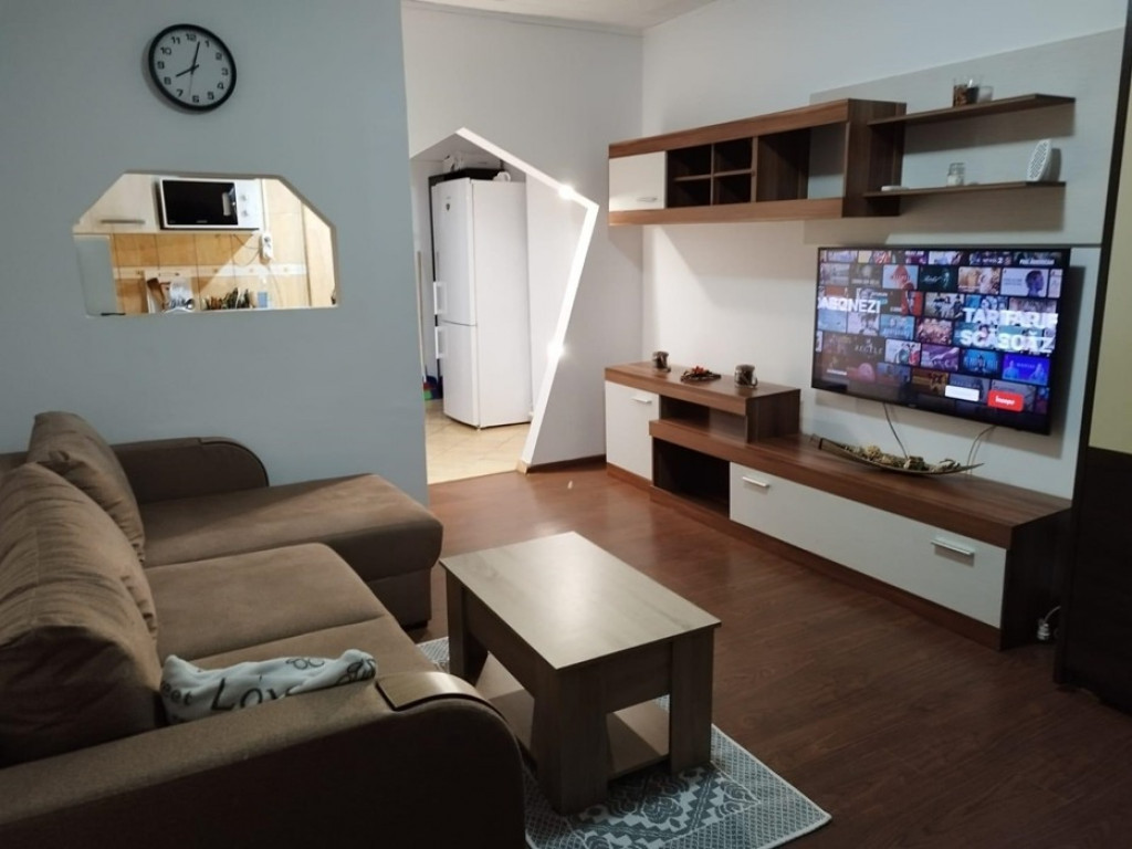 Garsoniera, 28mp., mobilata/utilata, Podu Ros