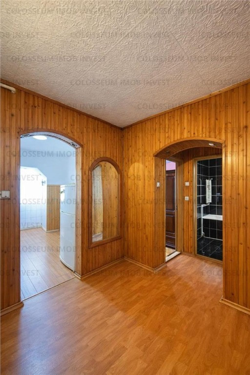 Apartamen 2 camere decomandat etaj 1- zona Craiter