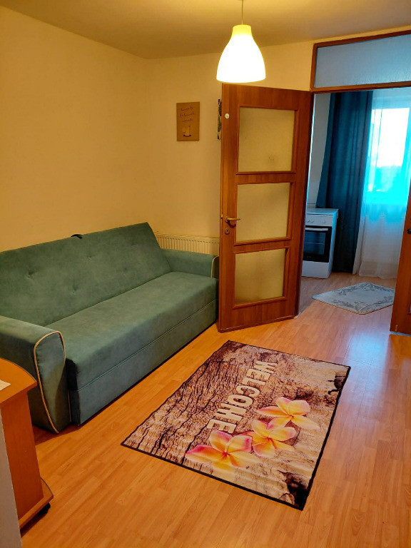 Garsoniera zona TRACTORUL,