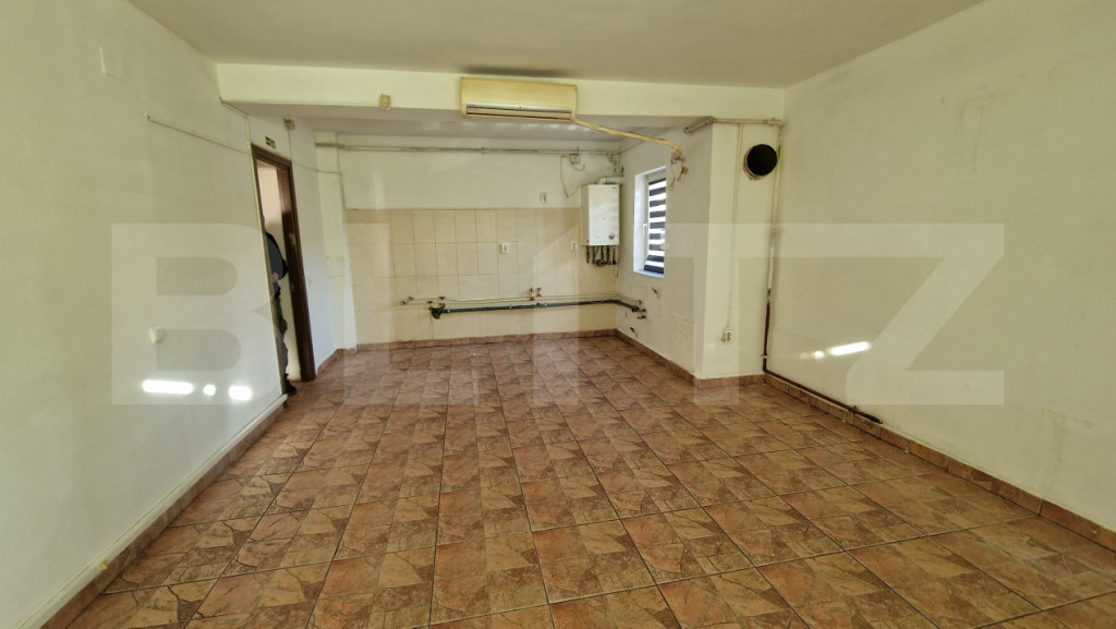 Spatiu comercial 55 mp, vad comercial excelent, parcare incl