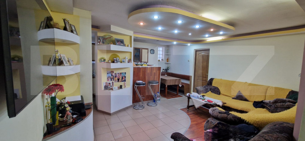 Casă cu teren generos de 872 mp, zona linistita - Craiova,