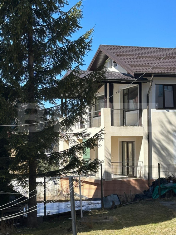 Casa familiala spatioasa de vanzare - Predeal