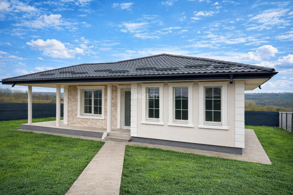 Casă individuală cu 3 camere în Bucium-Vișani *mutare ra