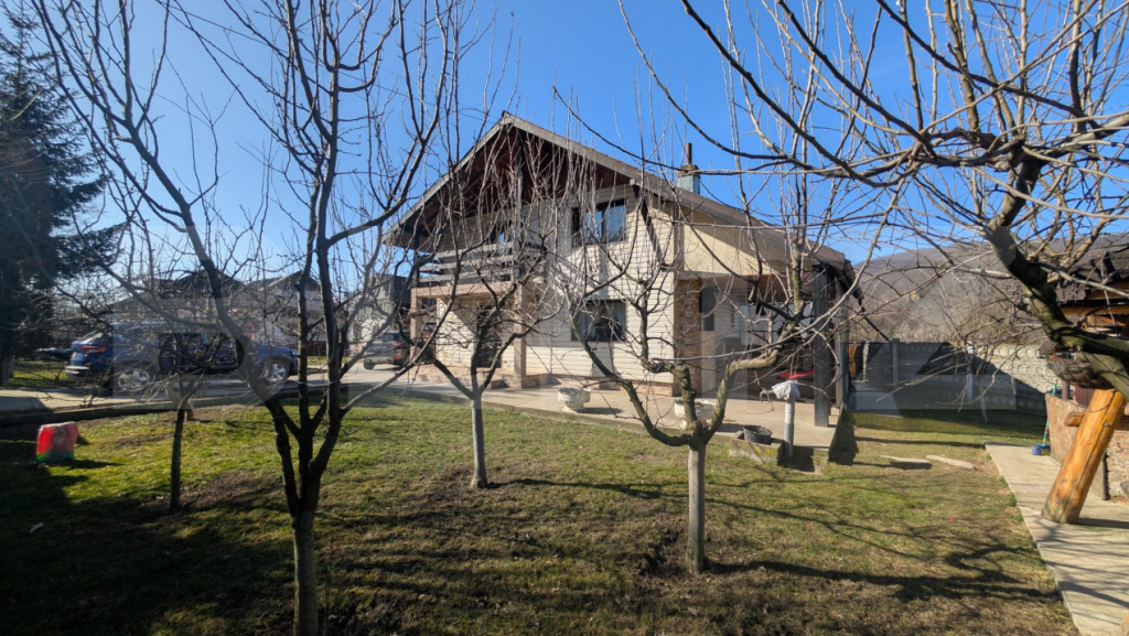 Iedera Moreni Casă individuală P+1 cu mansardă, teren 6