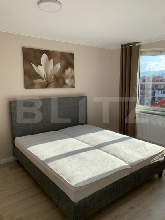 Apartament modern de 3 camere, 82mp, zona Eroilor