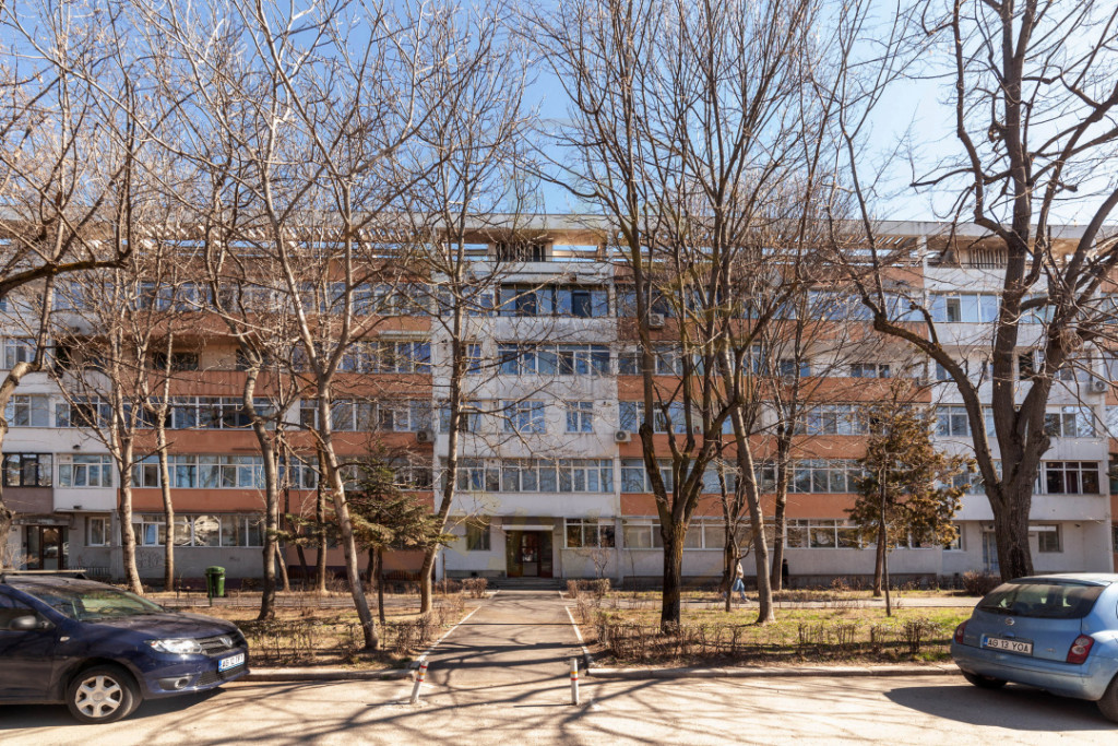 Apartament 2 camere Craiovei – Etaj 3 - vedere parc
