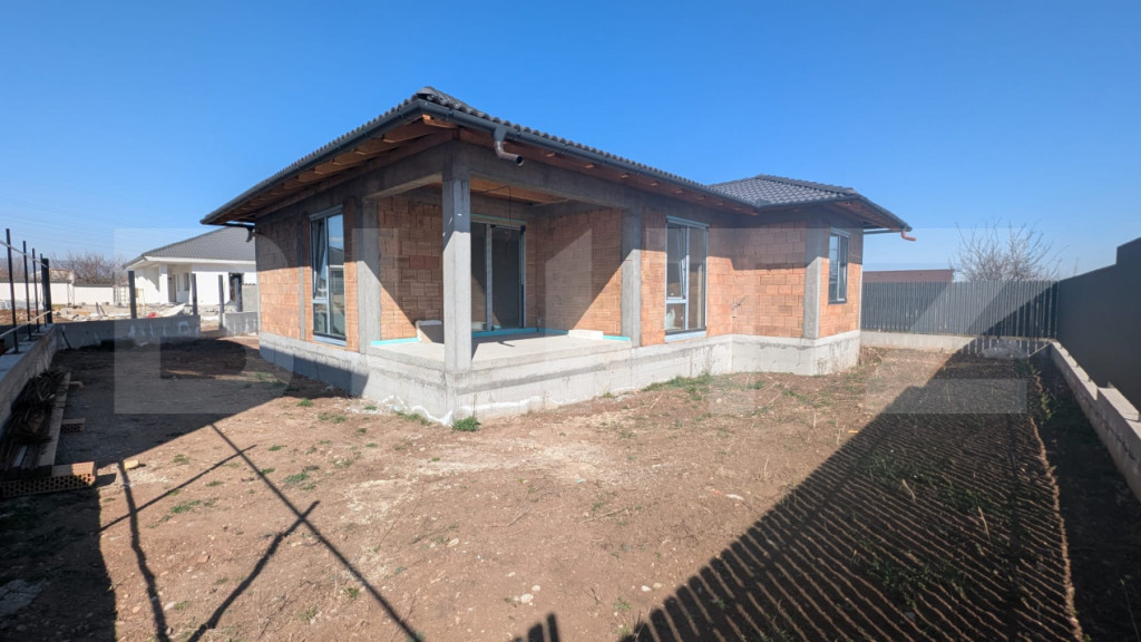 Casa moderna, pe un singur nivel, zona cetate