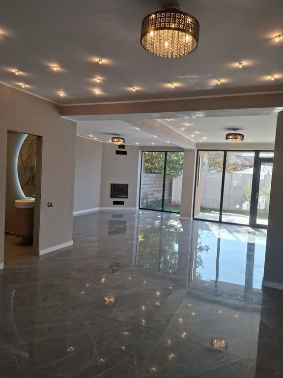 Vila smart-4cam-3bai-terasa-curte115mp-4parcari/15minAp.P...