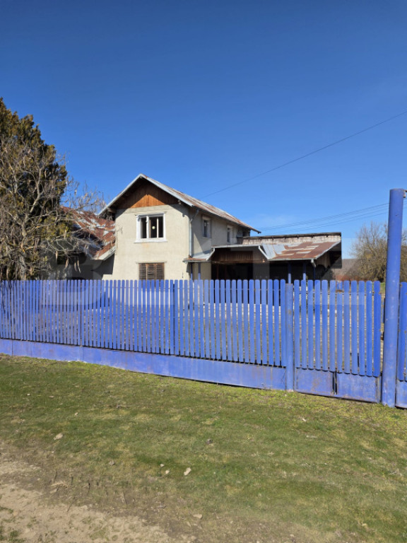 Business Agro-Industrial , 8.032 mp Curți Construcții , 13