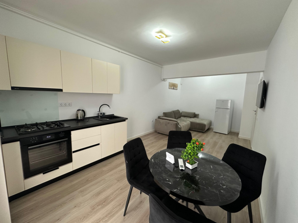 Apartament 2 camere de închiriat, în complex rezidențial