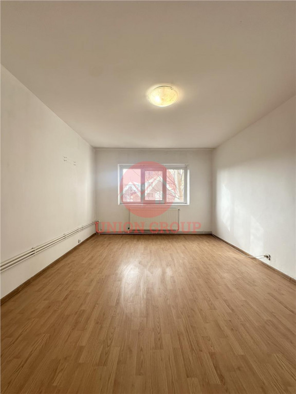 Apartament 4 Camere Decomandat, Etaj 2, Zona KM 4-5