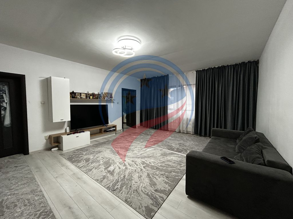 Casă spațioasă P+1+M pe teren de 902 mp – ideală pe...