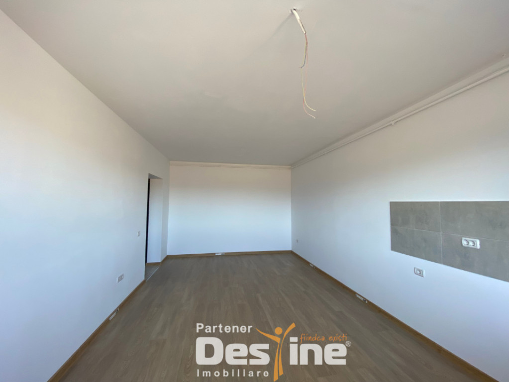 Studio 50 mp, etaj intermediar, cu balcon si loc de parcare,