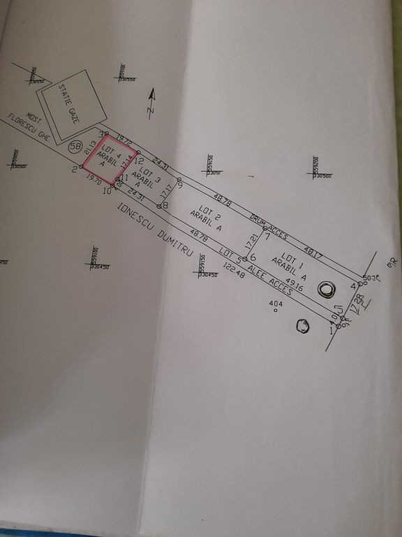 Berceni teren 3000 mp cu construcție pe el
