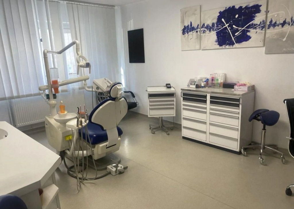 Cabinet stomatologic la cheie - zona KM 4-5