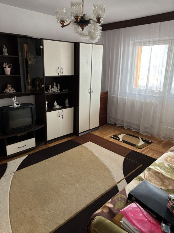 Apartament 3 camere zona GEMENII