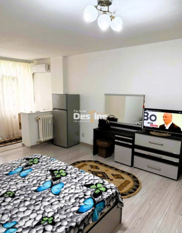 Garsoniera 31 mp la bulevard renovata complet in Tatarași