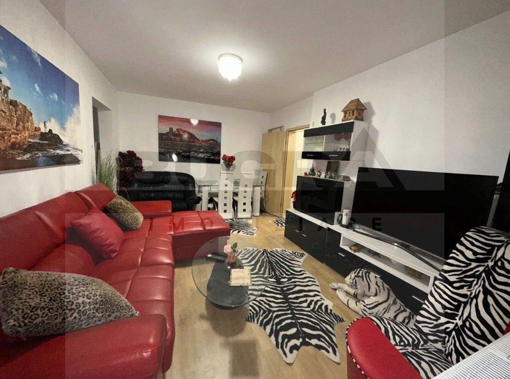 Apartament de 46mp, modern, etaj intermediar, zona Detunata