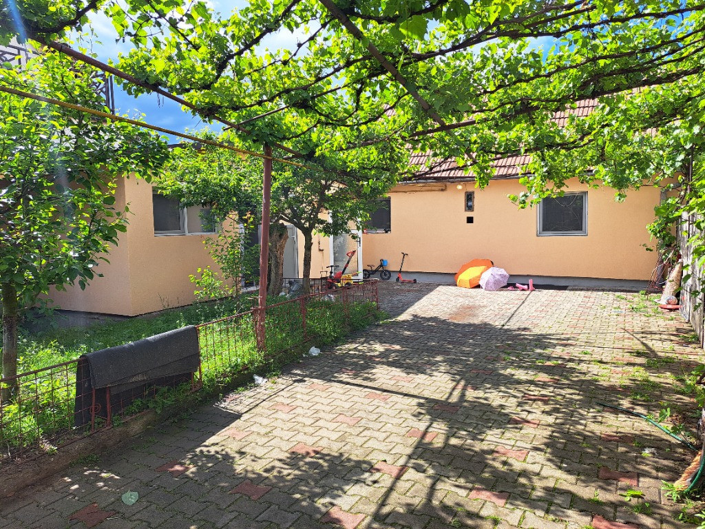 Oportunitate investiție 2 camere plus pivniță Central