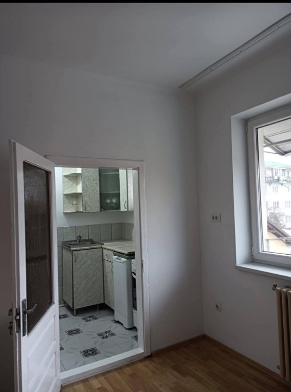 Garsoniera Confort 2 - etaj 2 - Zona Burdujeni