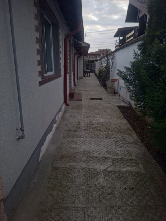 Casa 7 camere, 85 mp, zona Central