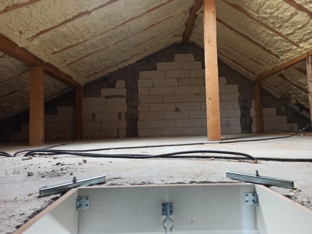 Vila la alb/4cam,2bai+parcare/centru Popesti Leordeni