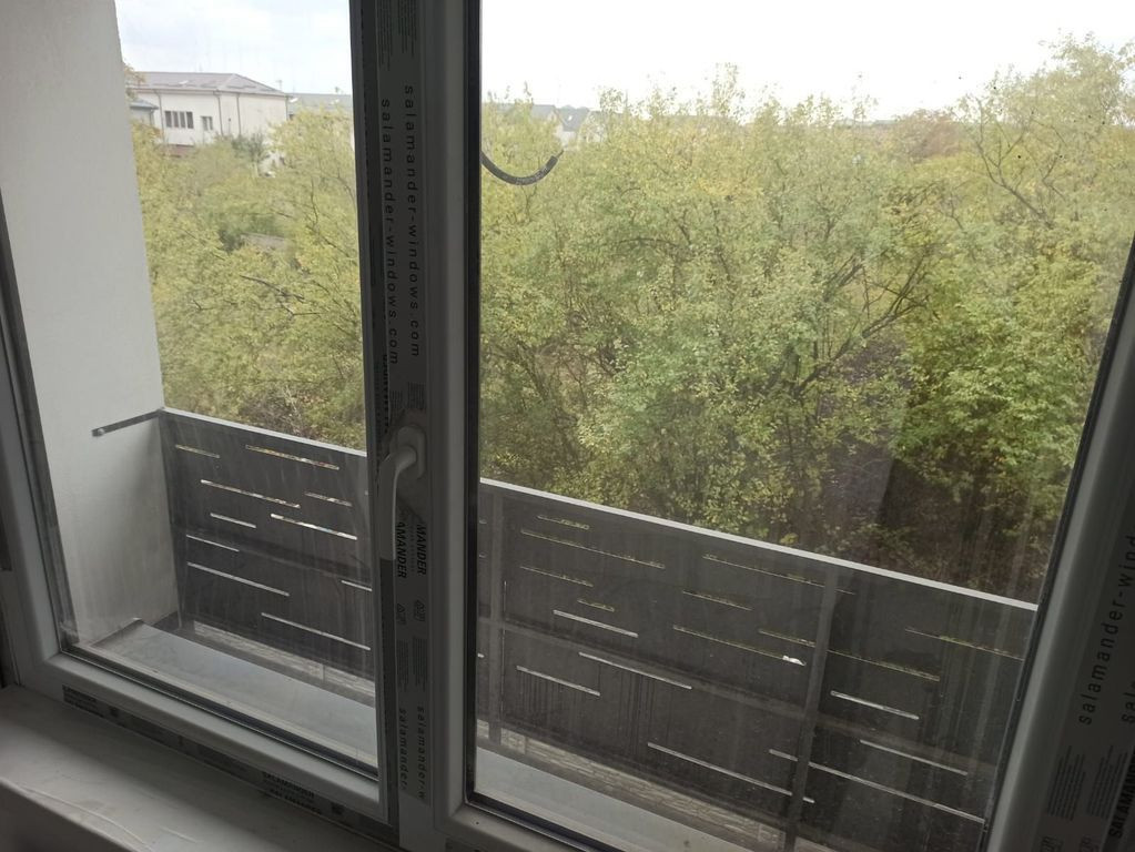 Vila la alb/4cam,2bai+parcare/centru Popesti Leordeni