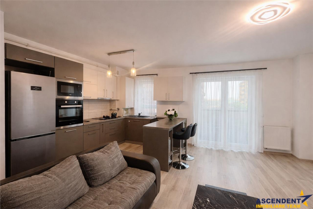 Apartament decomandat, zona Coresi, Tractorul, 2 locuri parc