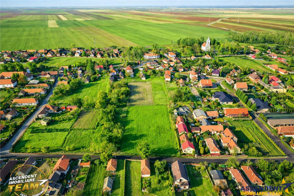 FILM! 4.554 mp intravilan, PUZ: locuinta,afacere,productie,s