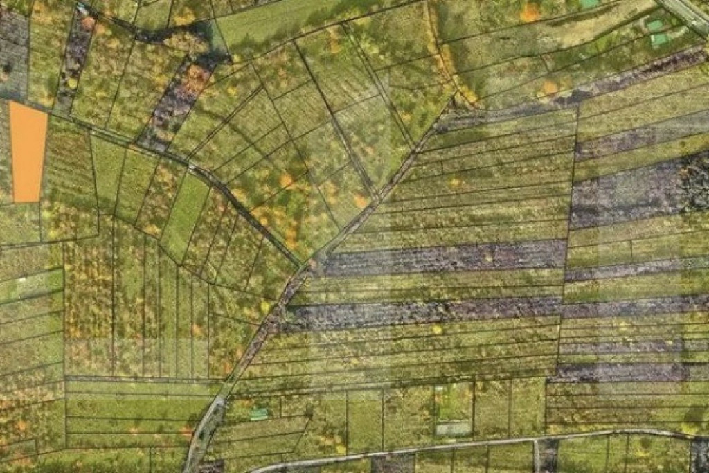 Teren generos 2100 mp cu potențial excelent de dezvoltare ?