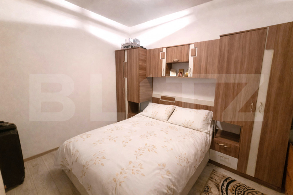 Apartament 2 camere, semidecomandat, 40mp, bloc nou, parcare