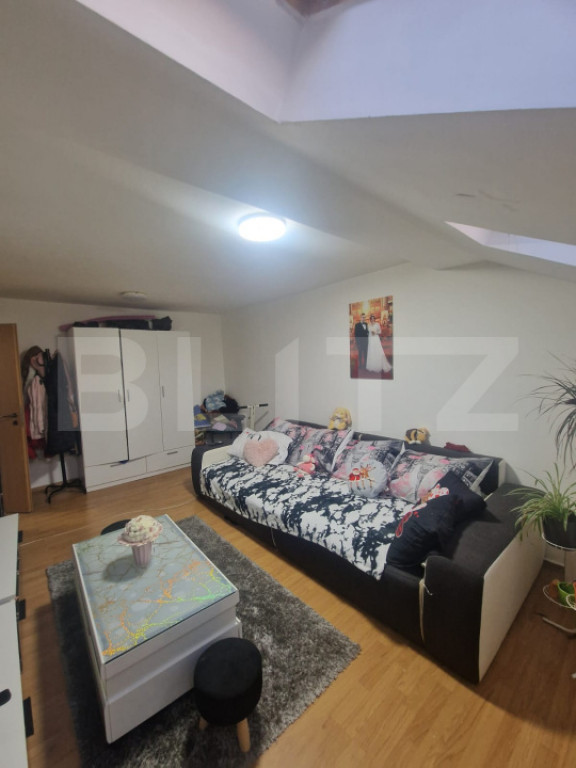 Apartament semidecomandat, 49 mp, complet utilat – Girocul