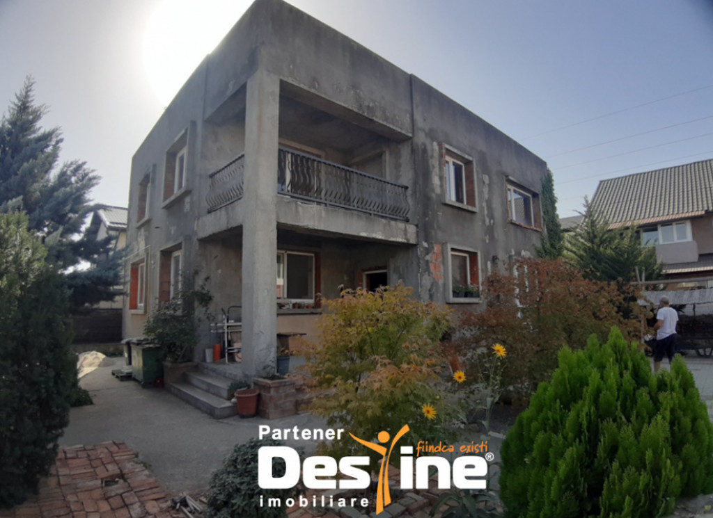 Vila P+1+M la gri, curte libera, zona Magurele