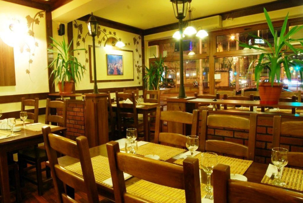 Dacia icoanei spatiu restaurant de vanzare