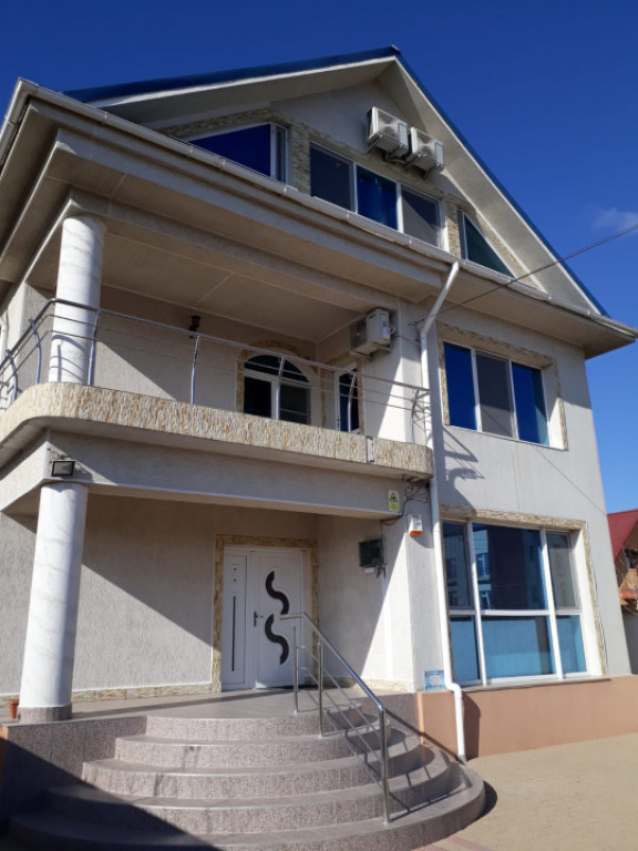 Pensiune cu 10 camere de vanzare, in Mamaia-Sat, zona LIDL