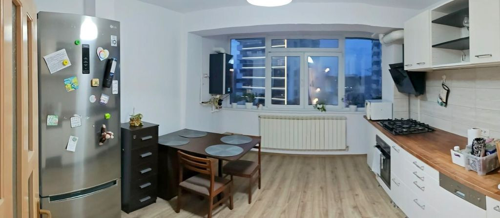 Apartament de închiriat cu 3 camere - cartier Tiglina 2