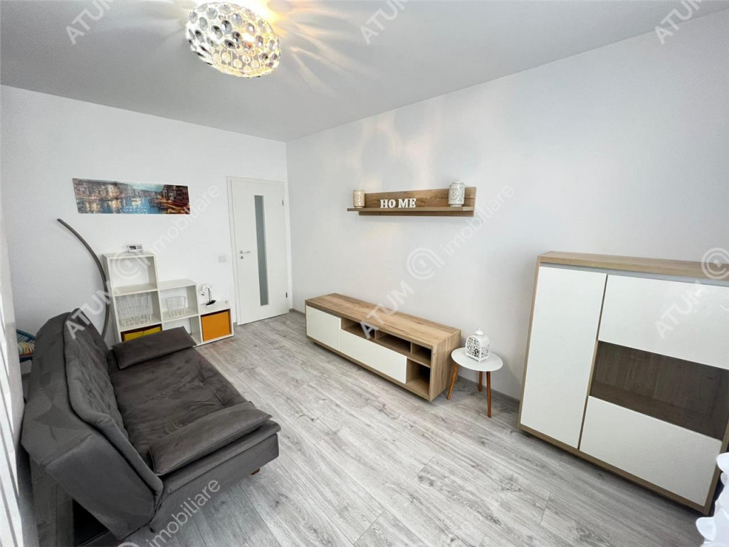 Apartament 3 camere balcon parcare zona Calea Cisnadiei