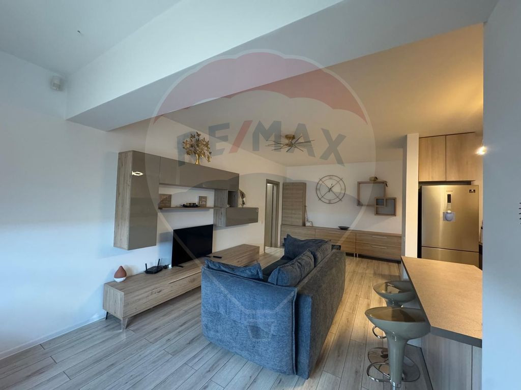 Apartament cu 3 camere de închiriat în zona Lacul Morii