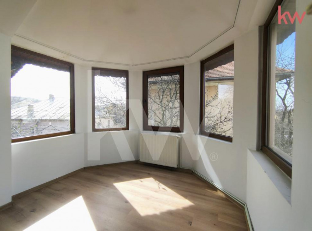 Spațiu comercial 120 mp – compartimentat | ideal birouri/