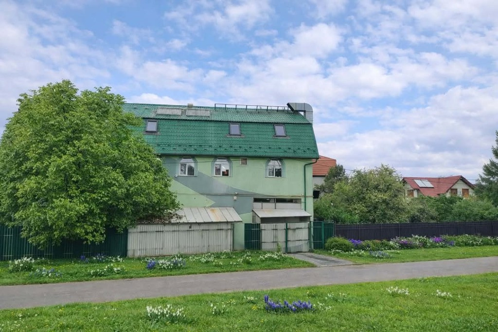 Cladire birouri/ Hotel cu 12 camere la sos. Urziceni - Bu...