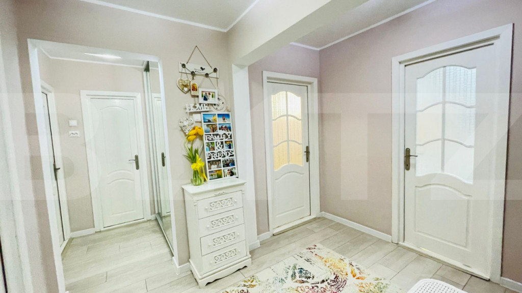 Apartament 3 camere, 64 mp, decomandat – Etaj 2 – Zonă