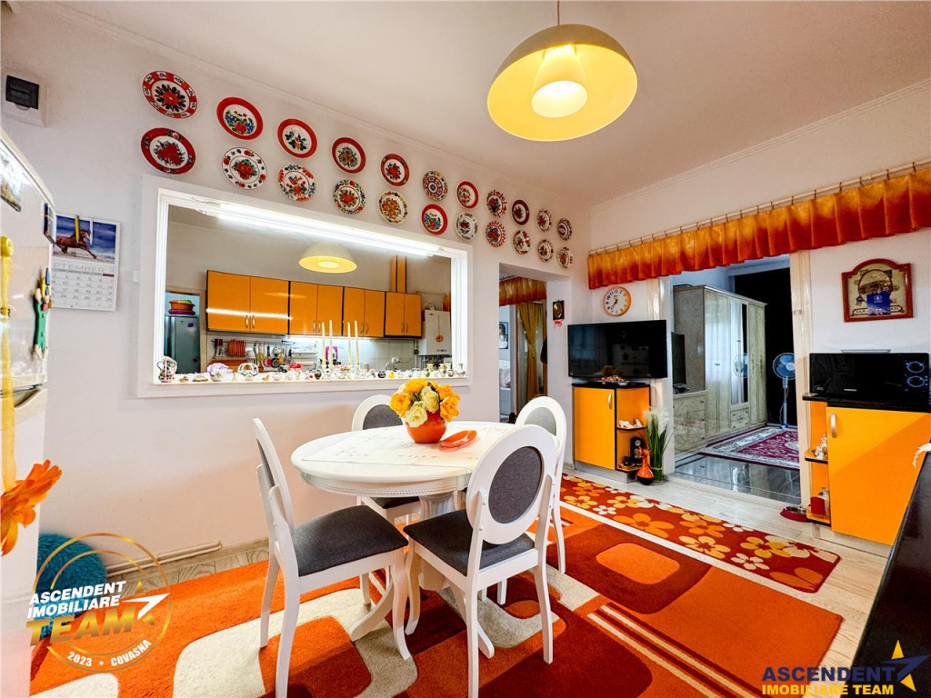 FILM 3D! Intre traditie si modern, un camin cu personalitat