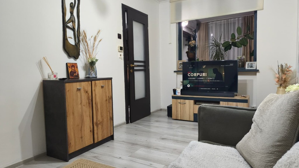 Apartament 2 camere + balcon foarte spatios in Deva, zona Dacia