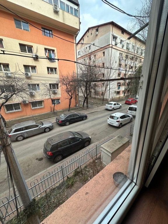 Vitan lacramioarei etaj 1