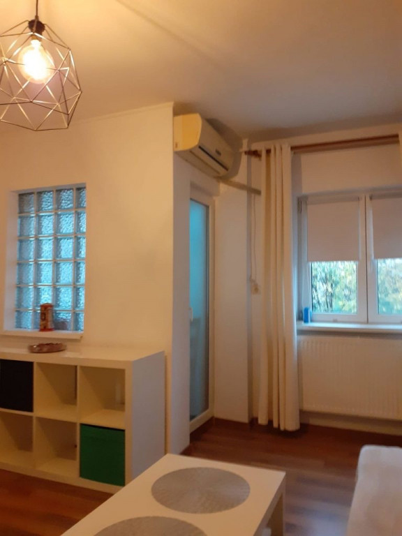 Piata sudului etaj 4 decomandat