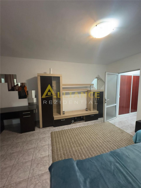 Piata Minis Garsoniera Mobilata Bloc Reabilitat